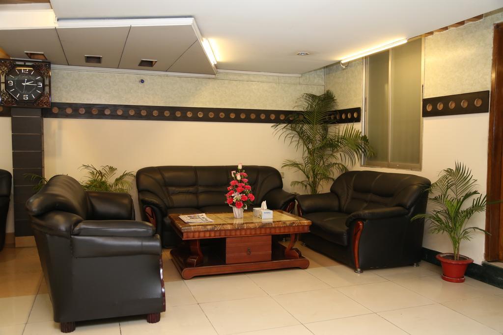 Hotel Golden Deer Dhaka Exterior photo