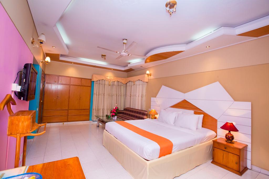 Hotel Golden Deer Dhaka Exterior photo