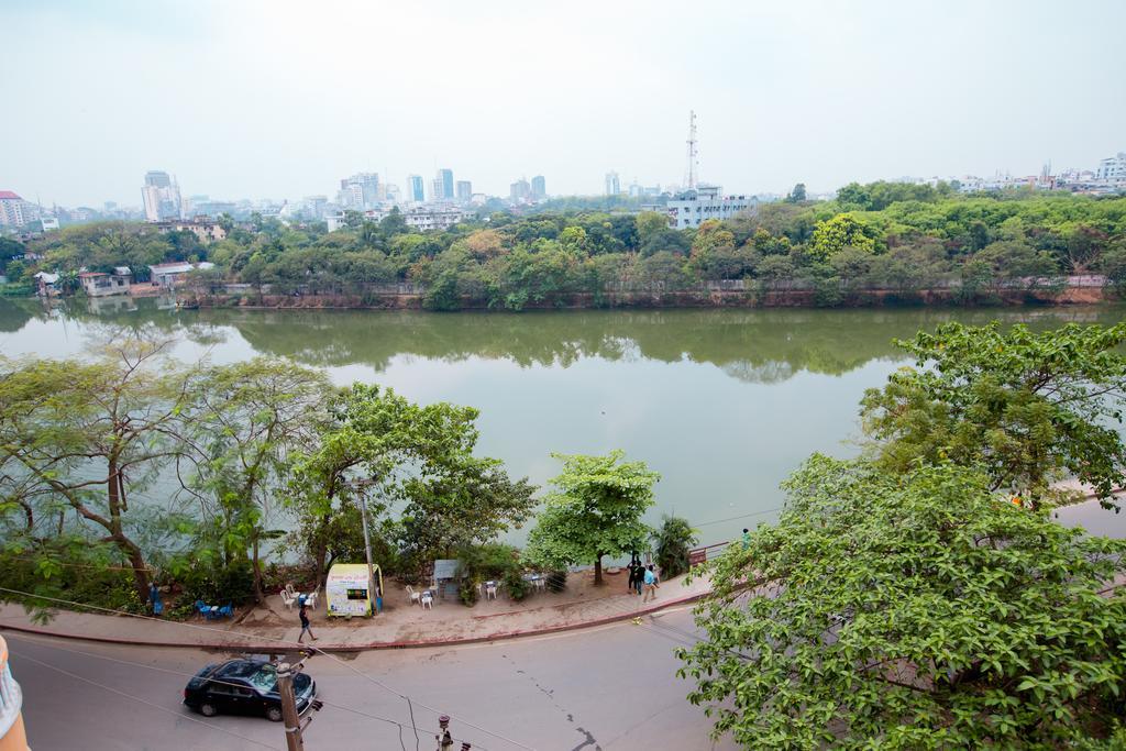 Hotel Golden Deer Dhaka Exterior photo