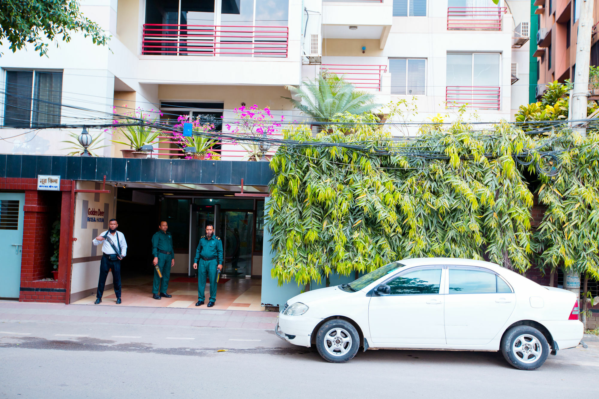 Hotel Golden Deer Dhaka Exterior photo