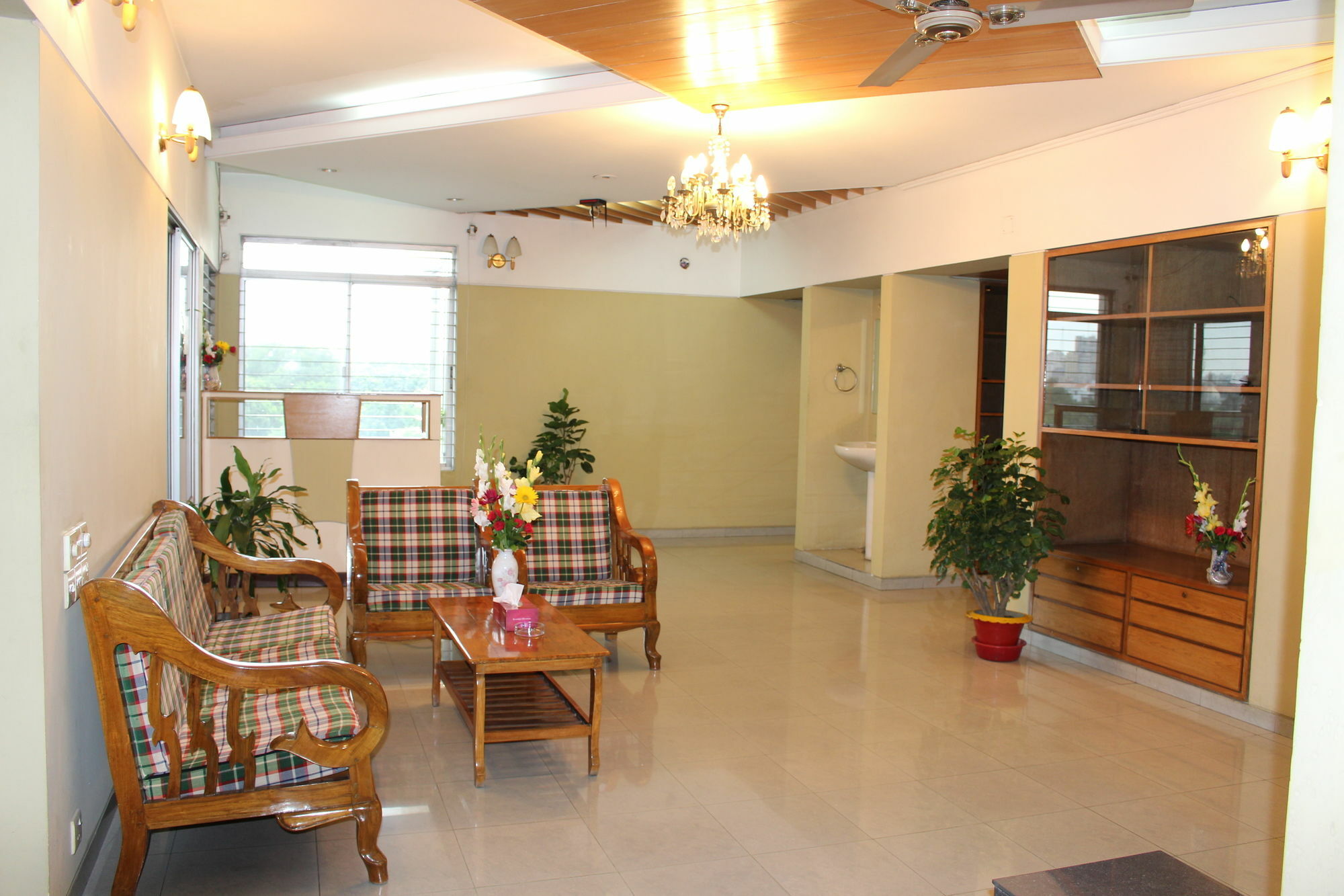 Hotel Golden Deer Dhaka Exterior photo