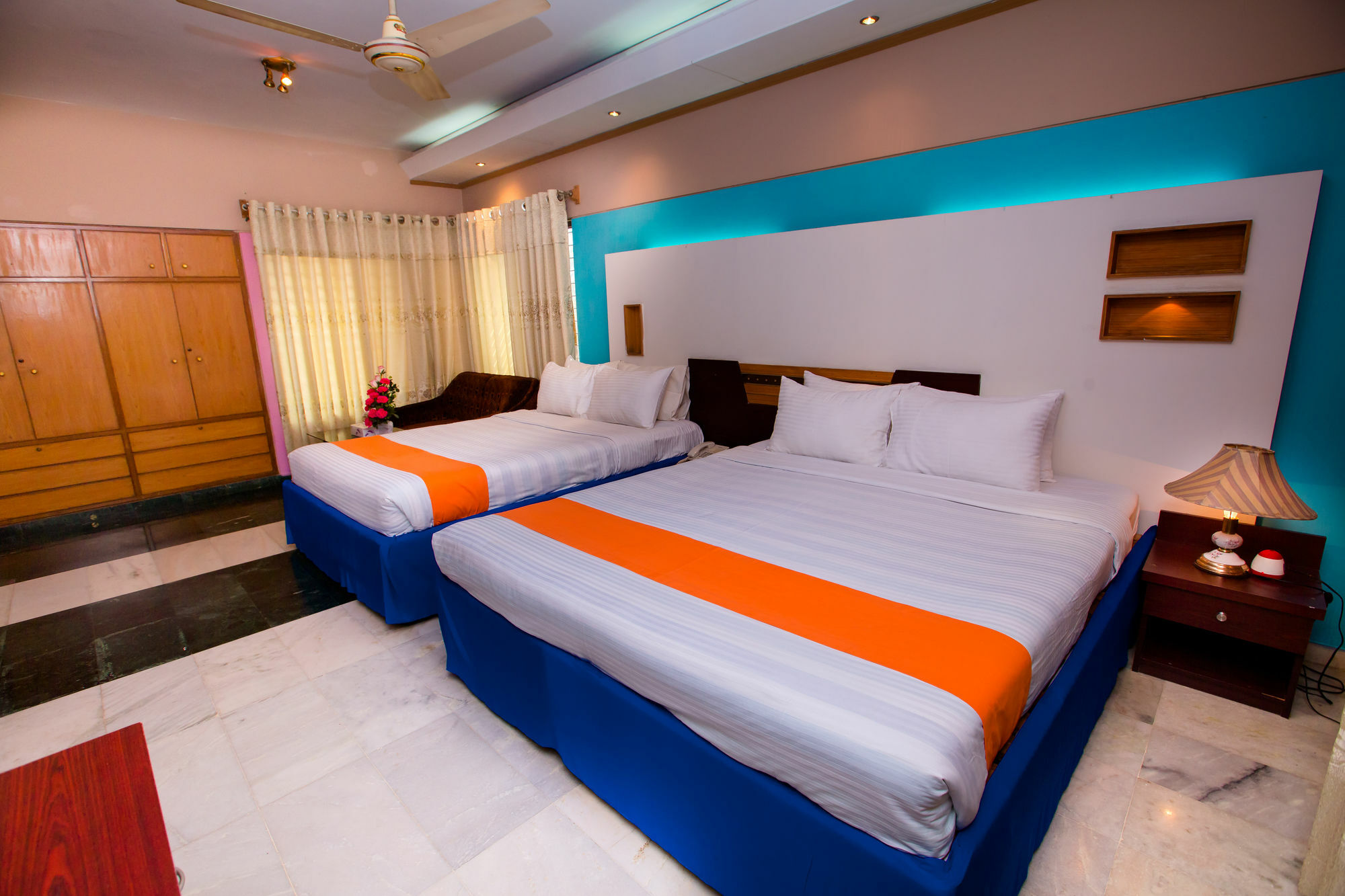 Hotel Golden Deer Dhaka Exterior photo